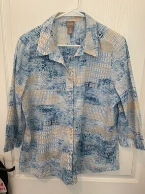 Chico’s Delightful blue shades with tan design.  SZ 2 cotton